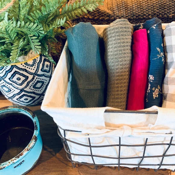 5 pc curated mystery box! - Picture 2 of 4